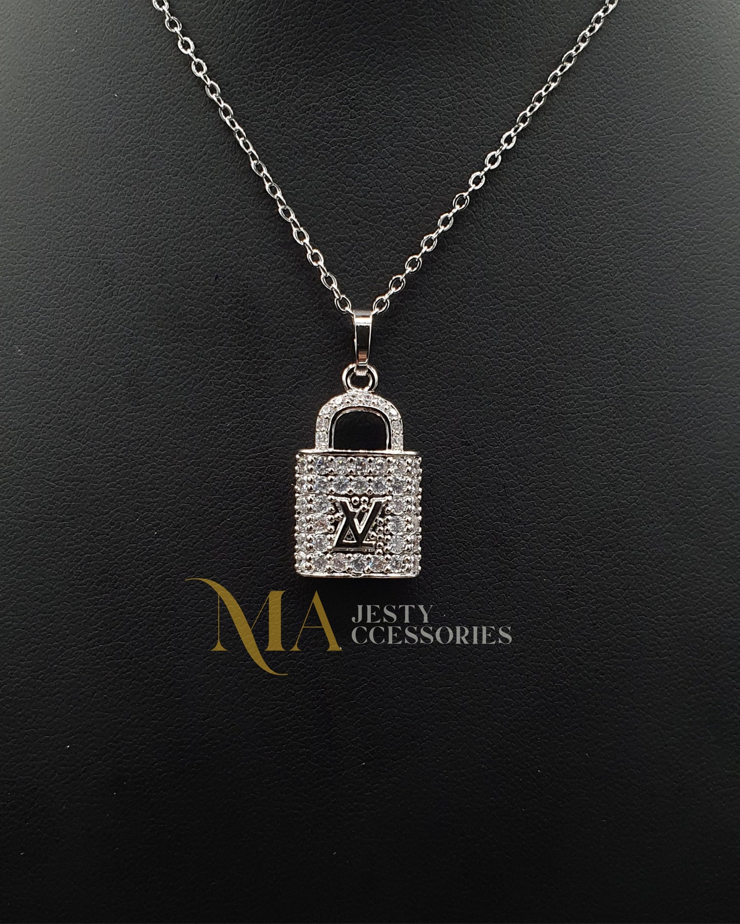 Parure serrure d'amour Louis Vuitton