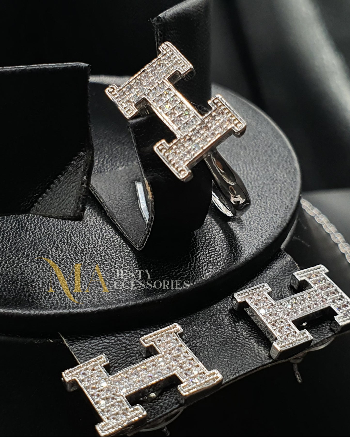 Parure avec Pendentif Panache HERMES Argenté