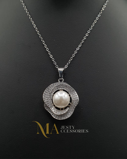 Duo Zircon orné d'une perle élégante